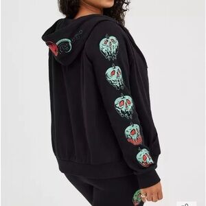 Torrid SZ 0 NEW Zip-Up Hoodie - Disney Snow White & The Seven Dwarves Poison